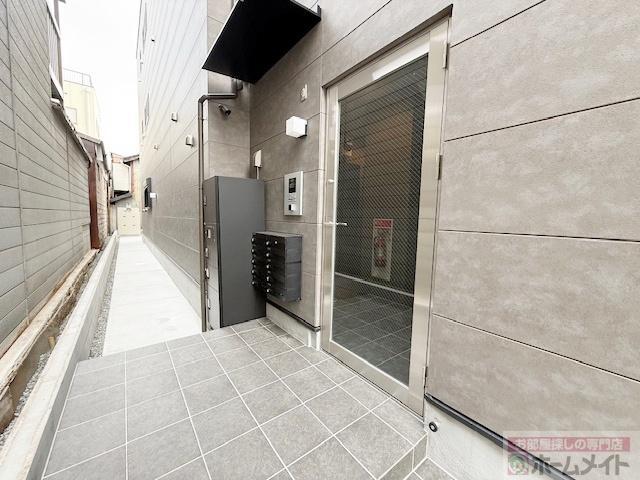 拡大写真:Haq Terrace 1階102のエントランス