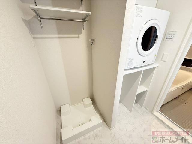 拡大写真:クラシスト東粉浜EAST 1階102の洗濯機置場