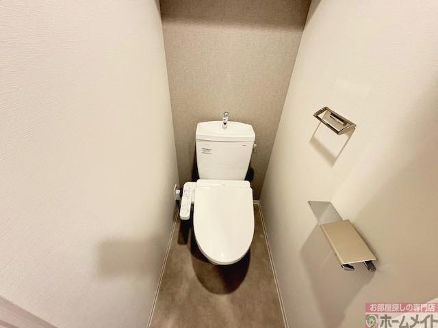 拡大写真:リヴェント難波ウエスト 5階509のシャワー付トイレ