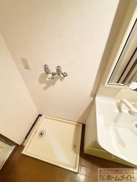 拡大写真：パレス丸山 1階101の洗濯機置場