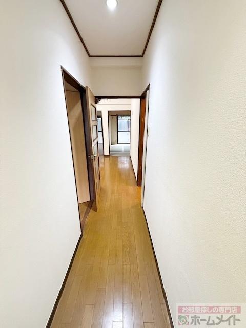 拡大写真：パレス丸山 1階101の廊下