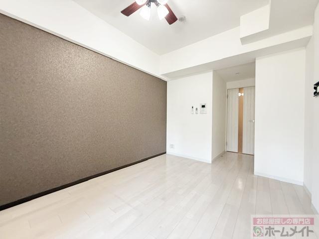 拡大写真:Luxe難波南 12階1206のリビング