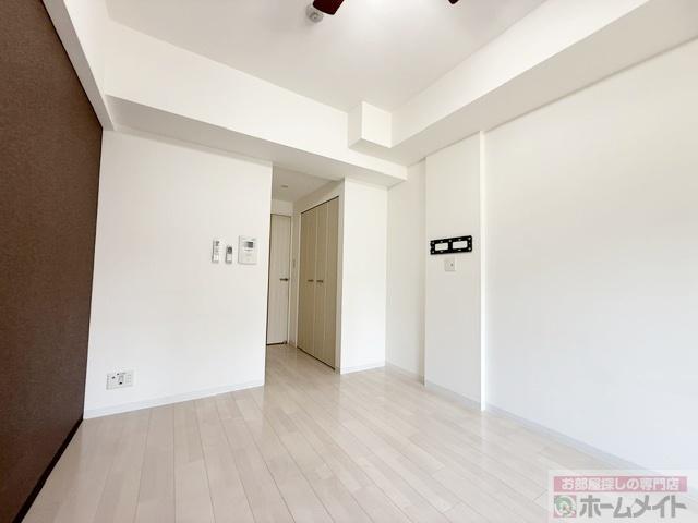 拡大写真:Luxe難波南 12階1206のリビング