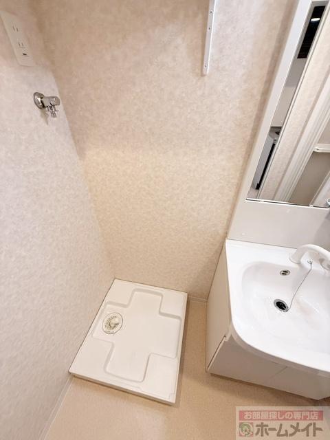 拡大写真:Luxe難波南 2階202の洗濯機置場