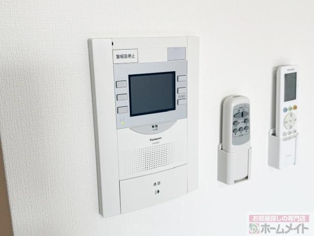拡大写真:Luxe難波南 2階202のカメラ付インターホン