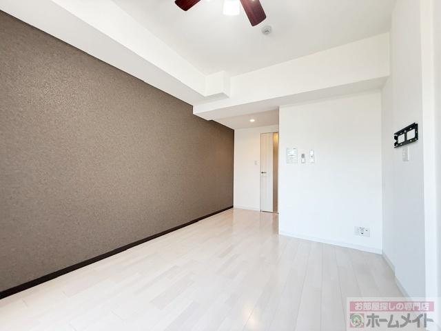 拡大写真:Luxe難波南 2階202のリビング