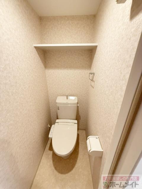 拡大写真:Luxe難波南 4階413のシャワー付トイレ