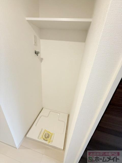 拡大写真：Luxe難波南 9階911の洗濯機置場