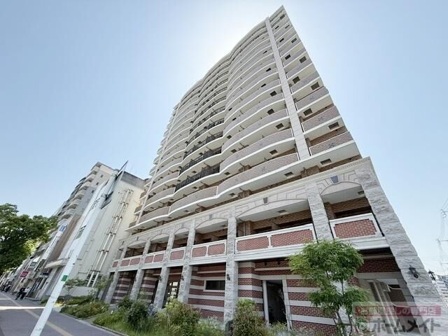Luxe難波南の外観