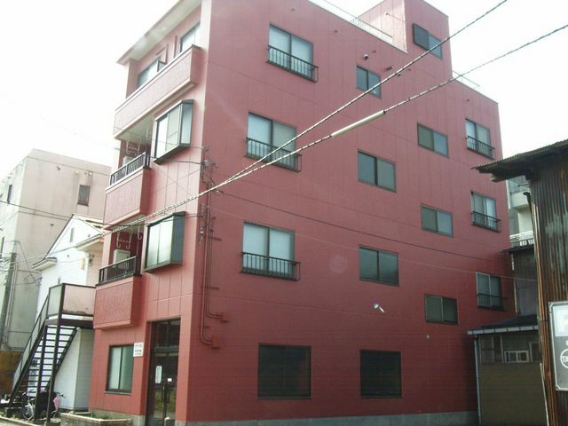拡大写真：エクセレント福住 402の外観写真（昼）