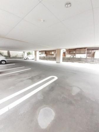 拡大写真:ドエルⅥ 3階305の共有部分
