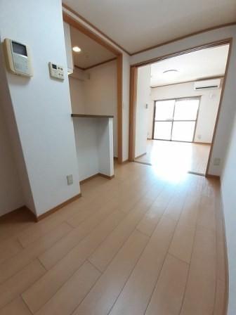 拡大写真:ドエルⅥ 3階305の室内