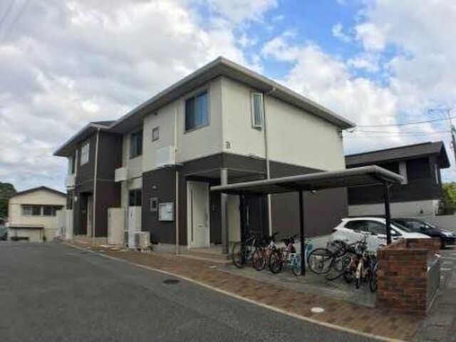 拡大写真：シャーメゾン　ウィステリア　B棟 1階102の外観写真（昼）