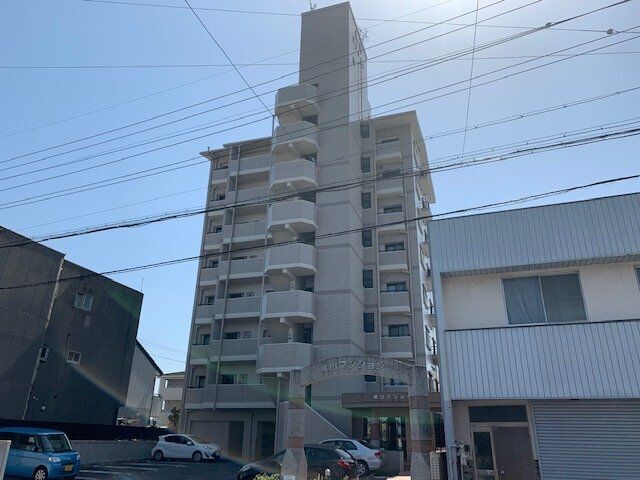 横山マンションの外観