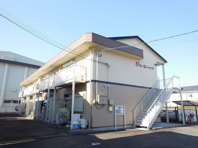 ヒーローハイツの外観