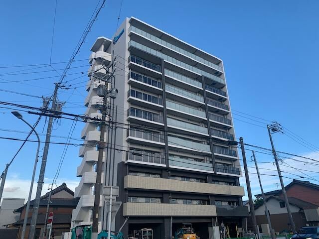 拡大写真：プレサンス尾張一宮ジュレア 9階906の外観写真（昼）