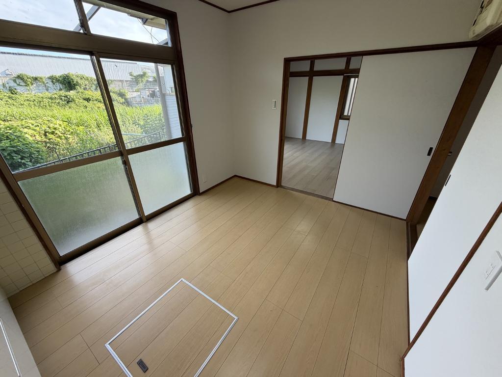 拡大写真:一宮市浅井町小日比野古川筋68-5戸建 1階1のリビング