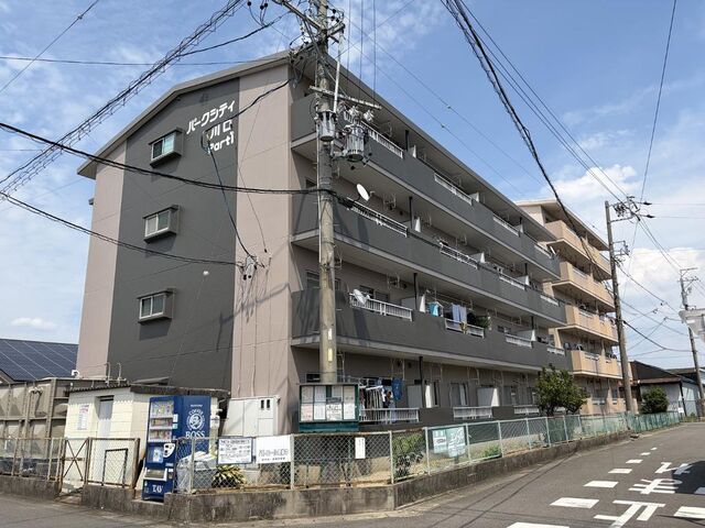 写真：パークシティ川口ＰＡＲＴⅠの外観