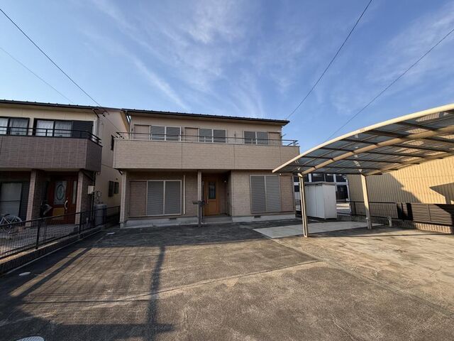 拡大写真:岩田貸家 1階1の外観写真(昼)