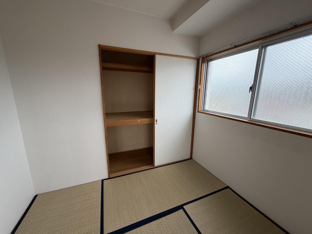 拡大写真:Pivot 3階303の室内