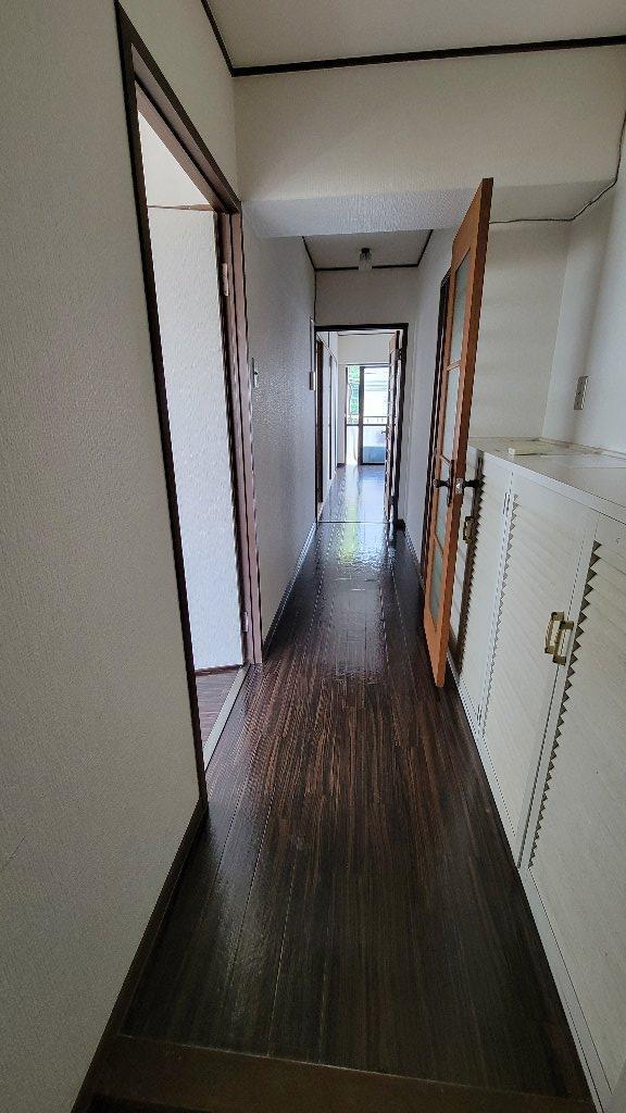 拡大写真:ダイヤモンドハイツ 402の廊下