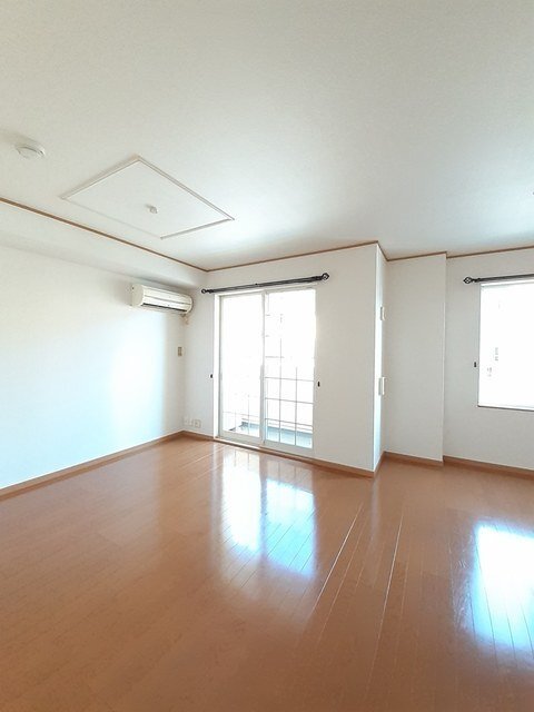 拡大写真:板野郡北島町鯛浜字川久保 1階103のリビング