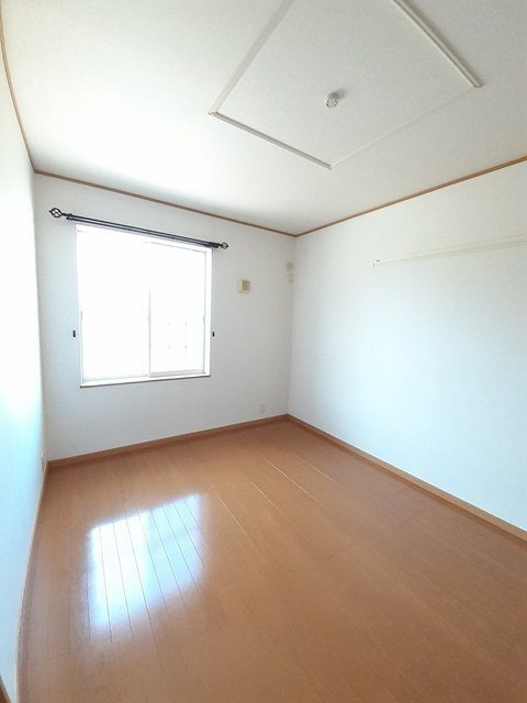 拡大写真:板野郡北島町鯛浜字川久保 1階103の室内