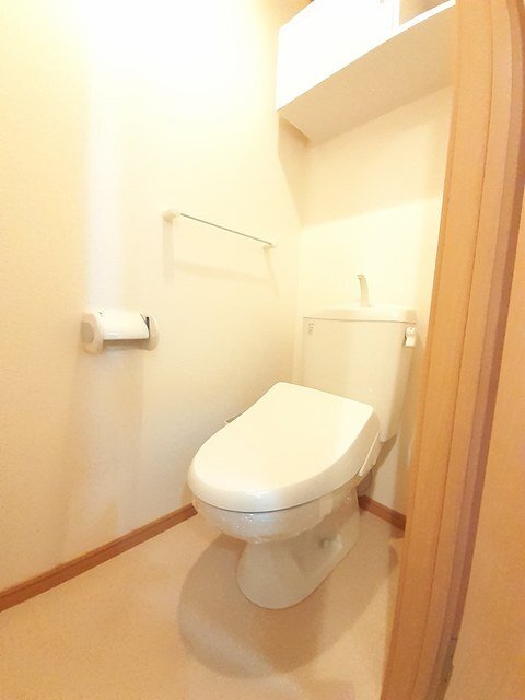 拡大写真:板野郡松茂町中喜来字中須 2階205のトイレ