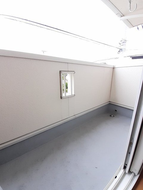 拡大写真:板野郡松茂町中喜来字中須 2階205のベランダ