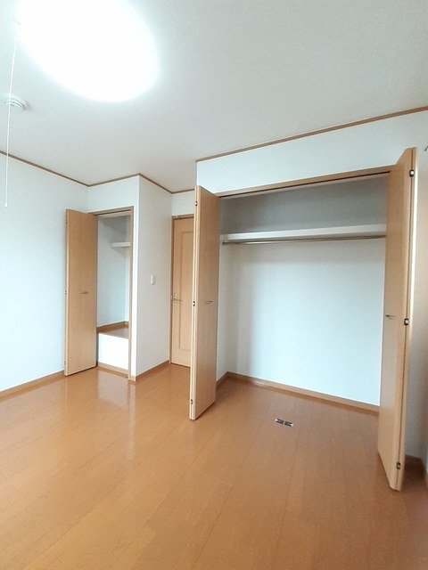 拡大写真:板野郡松茂町中喜来字中須 2階205の収納