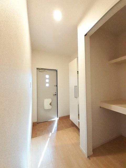 拡大写真:徳島市鮎喰町1丁目 1階103の玄関