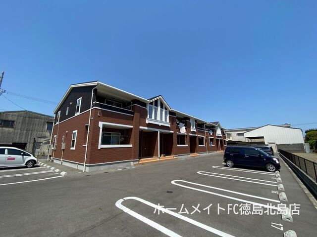 拡大写真:徳島市鮎喰町1丁目 1階103の外観写真(昼)