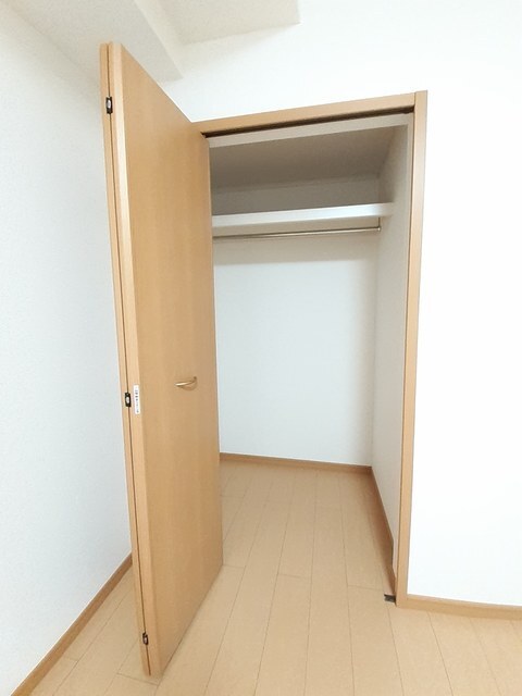 拡大写真:徳島市名東町3丁目 1階102の収納