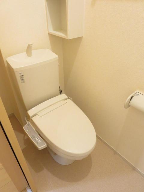 拡大写真:徳島市名東町2丁目 2階201のトイレ