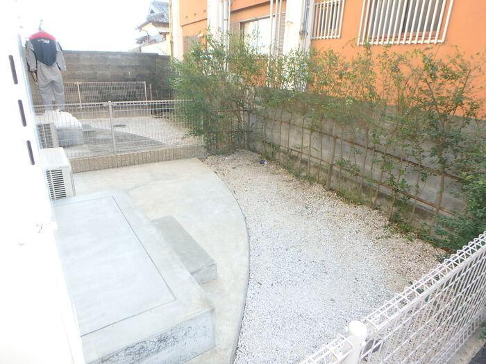 拡大写真:徳島市城南町4丁目 2階2の庭