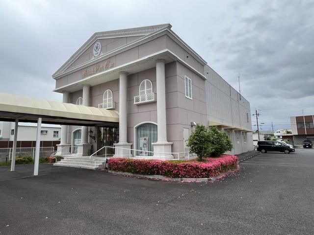 ブライダルポートワンビルの外観