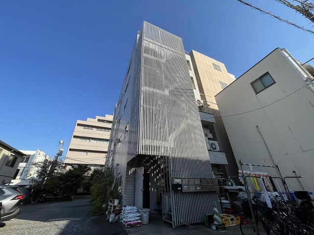 拡大写真：天杉ビル 5階506の外観写真（昼）