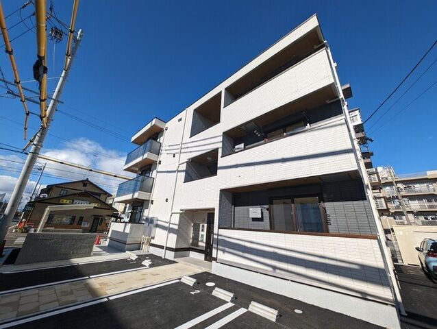 D-ROOM茜部中島 A棟の外観