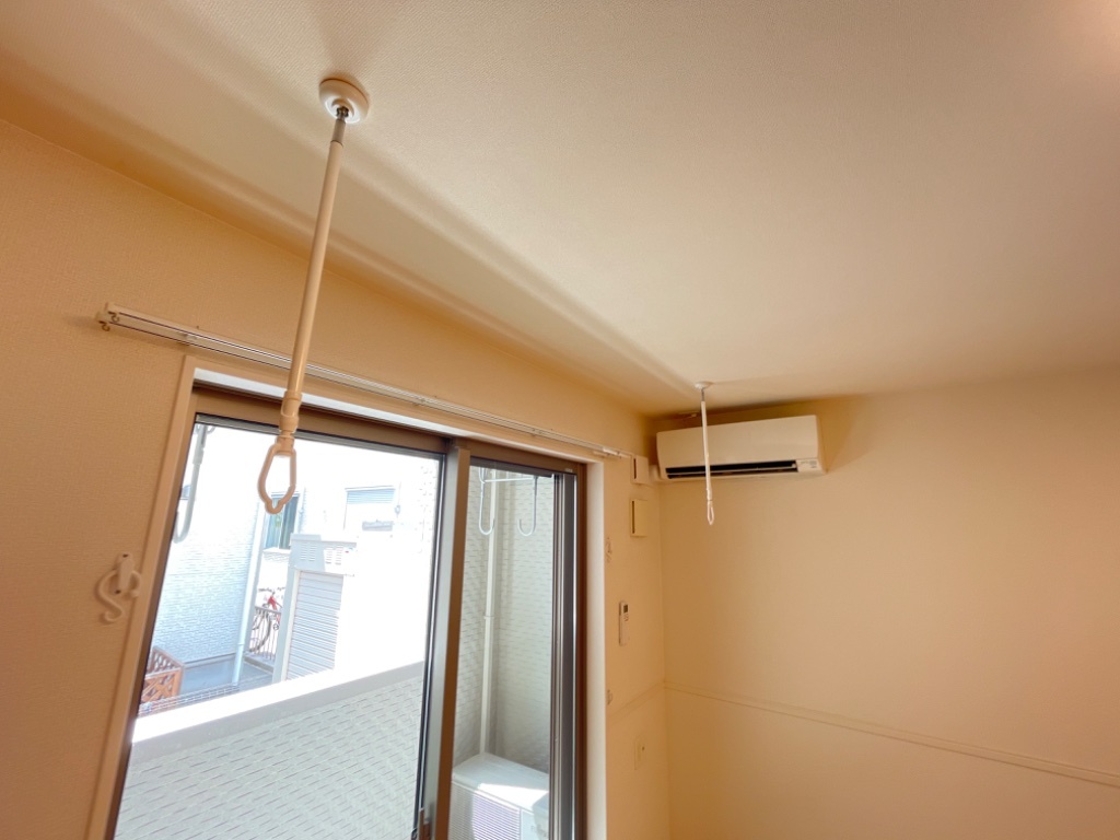 拡大写真:カーサ ビアンカ 1階101の室内物干し