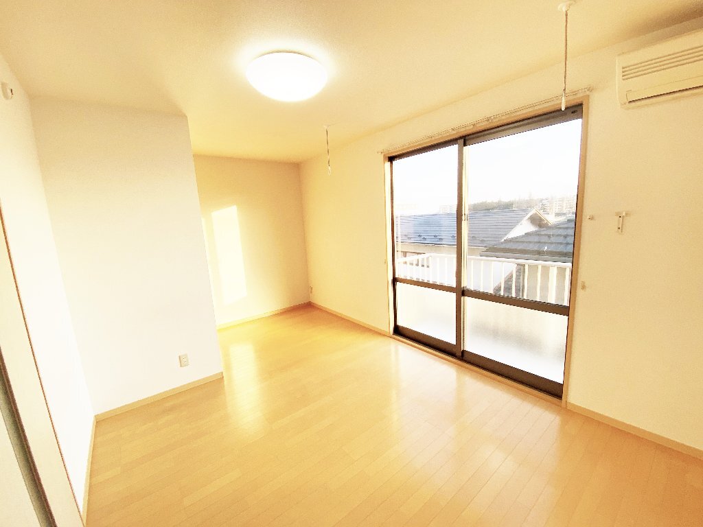 拡大写真：ドミールいつき 1階101の室内