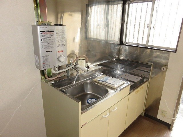 拡大写真:コーポ都 2階201のキッチン