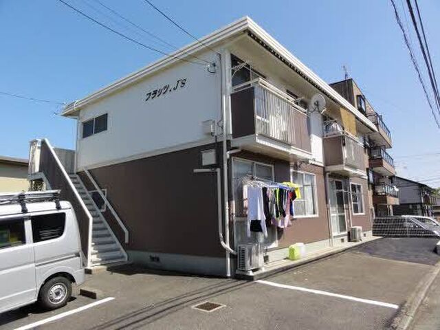 フラッツJ’sの外観
