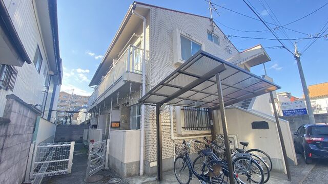 拡大写真：M.Tハイツ 2階205の外観写真（昼）
