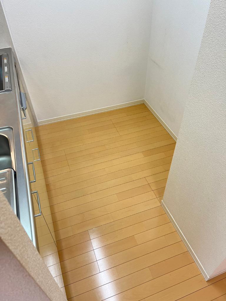 拡大写真:ベルクかなみ 1階103のキッチン