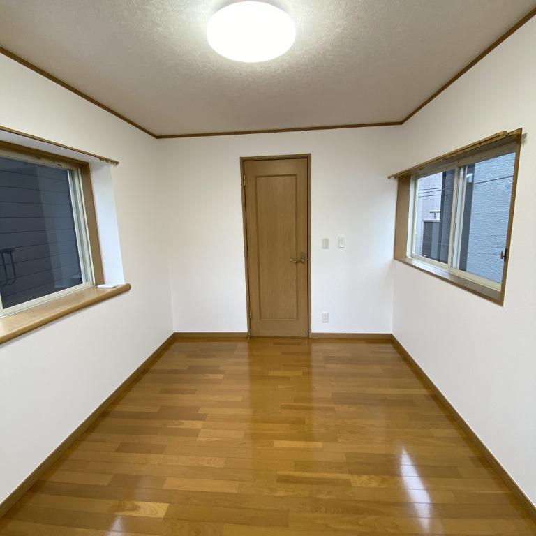 拡大写真：大成町貸家 0の2階洋室