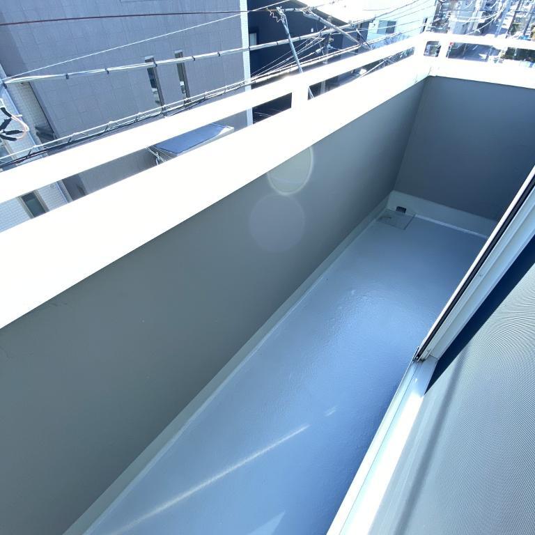 拡大写真：大成町貸家 0のベランダ