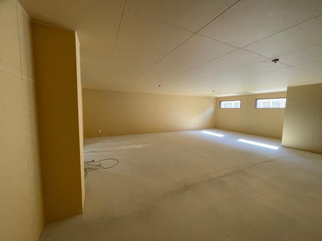 拡大写真:新栄プロパティー古市駅東 1階103の室内