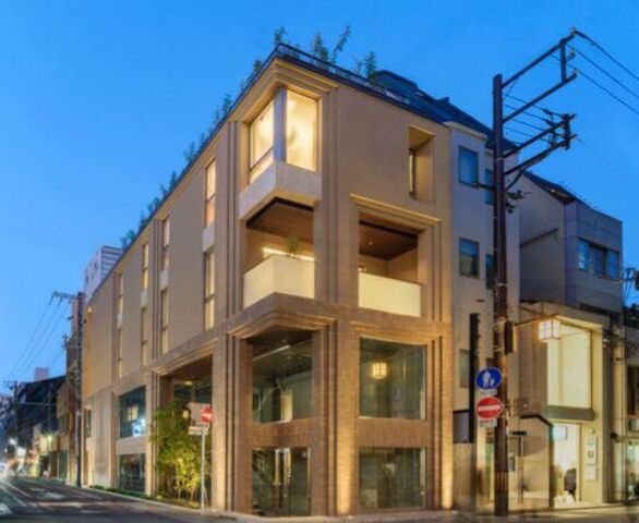 拡大写真：ＣＡＲＯ　ＭＡＳＵＮＥ 2階2の外観写真（夜）