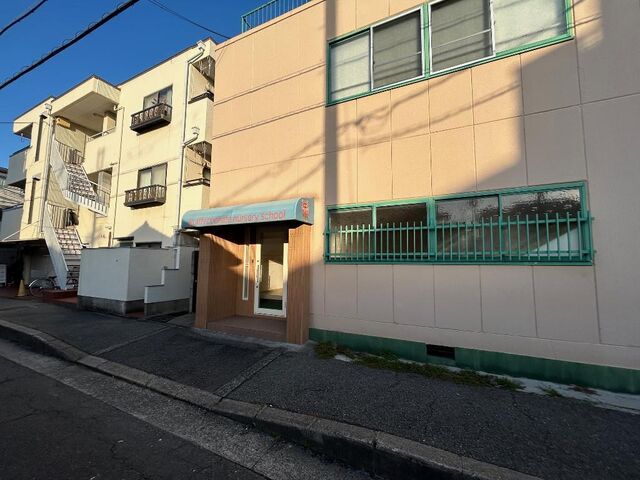 拡大写真:北区宮本町テナント 1階1の外観写真(昼)