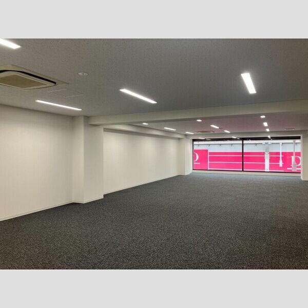拡大写真:コアナ天文館 2階2Cの室内